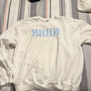 Gildan White and Light Blue Sweatshirt